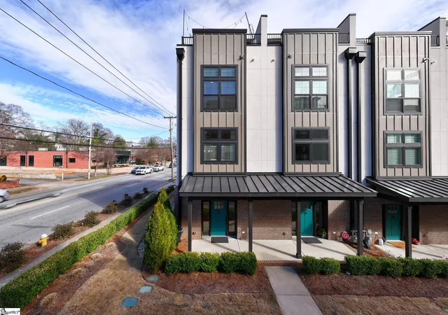 Photo 3 of Townhouse for sale at 121 W Stone Ave #7, Greenville, SC 29609 | MLS# 1600989 | Listing updated on 2026-09-15