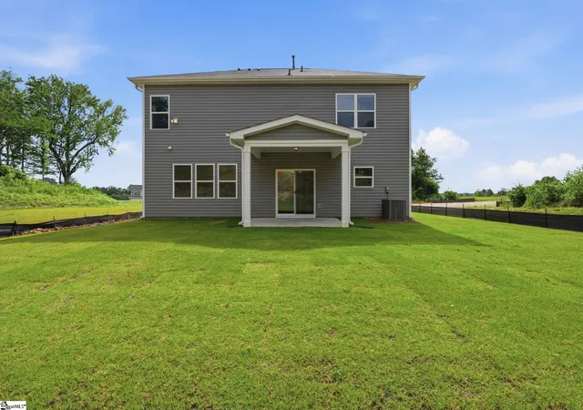 Photo 2 of Single family home for sale at 323 Blane Ct, Inman, SC 29349 | MLS# 1585942 | Listing updated on 2026-08-13