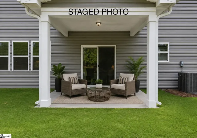 Photo 3 of Single family home for sale at 323 Blane Ct, Inman, SC 29349 | MLS# 1585942 | Listing updated on 2026-08-13