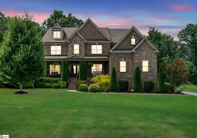 Photo 2 of Single family home for sale at 309 Tuxedo Ln, Greer, SC 29651 | MLS# 1598985 | Listing updated on 2026-07-28