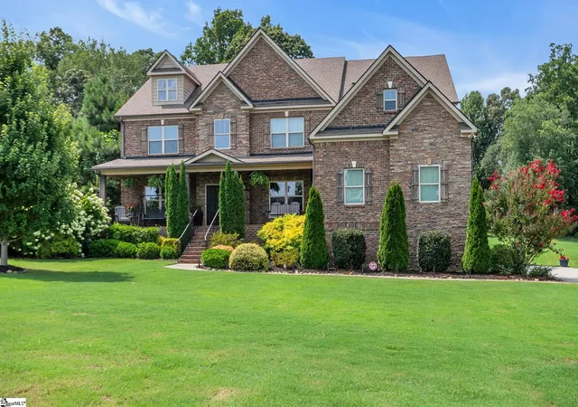 Photo 3 of Single family home for sale at 309 Tuxedo Ln, Greer, SC 29651 | MLS# 1598985 | Listing updated on 2026-07-28