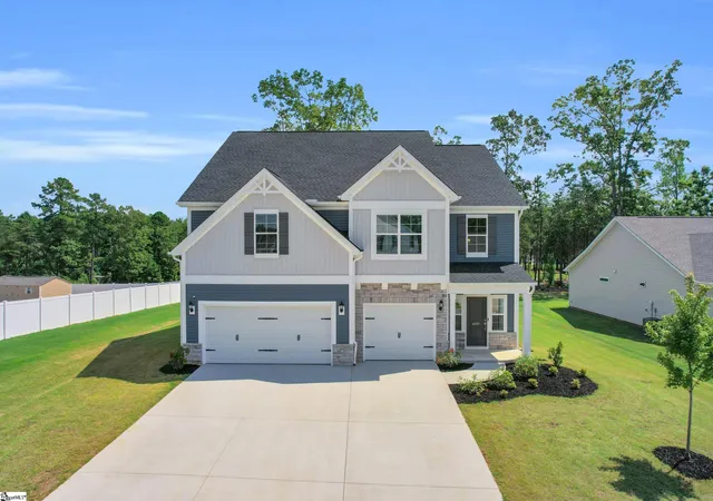 Photo 2 of Single family home for sale at 4207 Winding Ridge Ln, Boiling Springs, SC 29316 | MLS# 1569399 | Listing updated on 2026-09-16