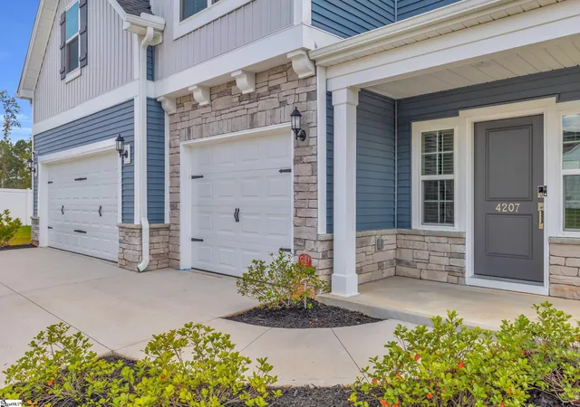 Photo 3 of Single family home for sale at 4207 Winding Ridge Ln, Boiling Springs, SC 29316 | MLS# 1569399 | Listing updated on 2026-09-16