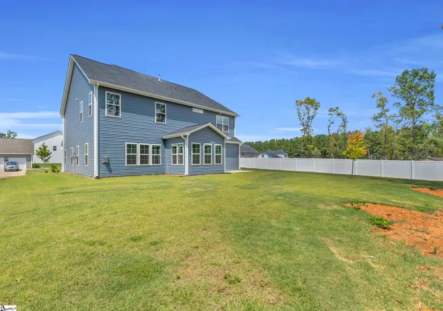 Photo 4 of Single family home for sale at 4207 Winding Ridge Ln, Boiling Springs, SC 29316 | MLS# 1569399 | Listing updated on 2026-09-16