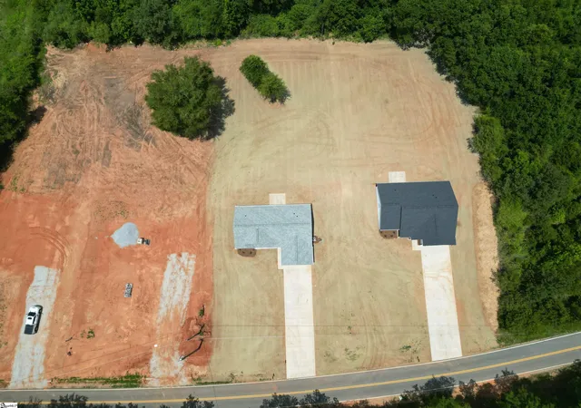2nd image of 502 Hellams Rd, Gray Court, SC 29645 | MLS# 1593559