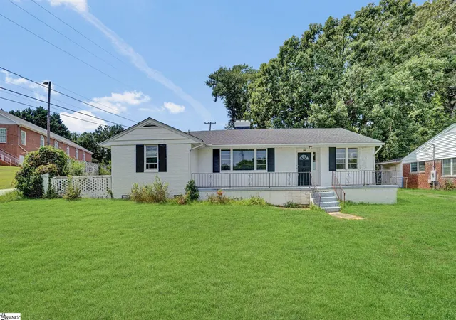 Photo 1 of Sale Pending at 601 Tindal Rd, Greenville, SC 29617 | MLS# 1601273 | Listing updated on 2026-09-04
