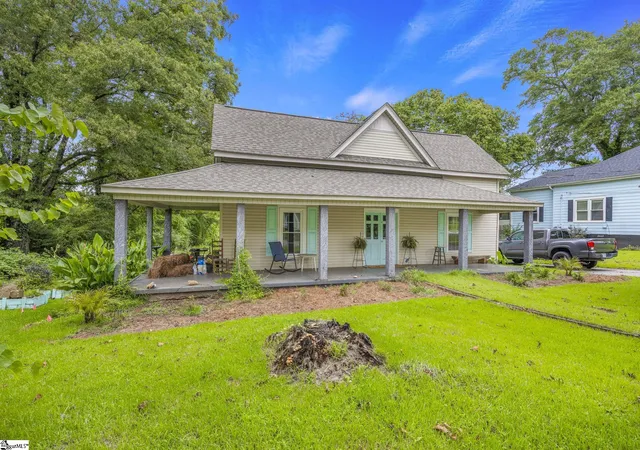 2nd image of 310 Edgemont Ave, Liberty, SC 29657 | MLS# 1601148