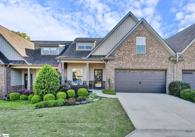 Homes for sale in Simpsonville, SC | 819 Asheton Commons Ln, Simpsonville, SC 29681 | MLS# 1588938