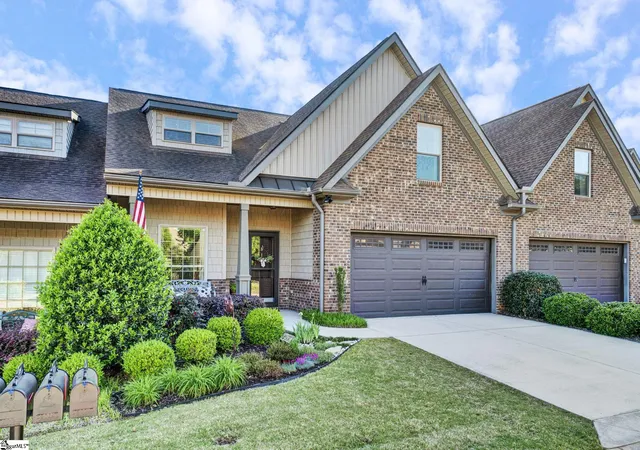Homes for sale in Simpsonville, SC | 819 Asheton Commons Ln, Simpsonville, SC 29681 | MLS# 1588938