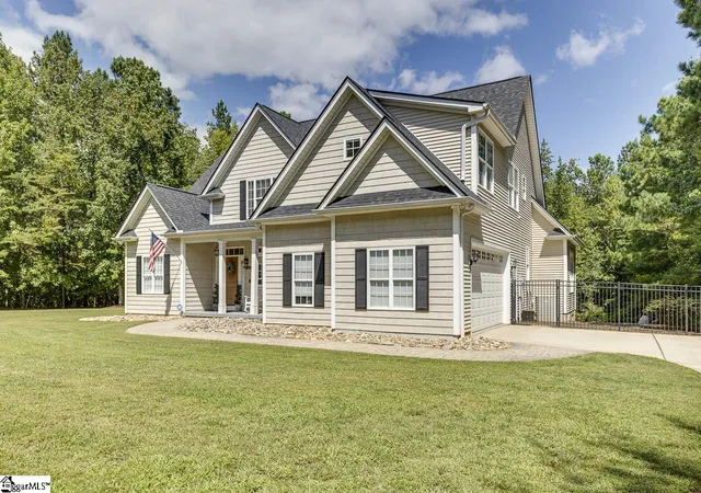 Photo 3 of Single family home for sale at 460 Dill Rd, Landrum, SC 29356 | MLS# 1601440 | Listing updated on 2026-08-20