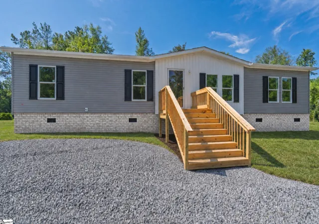 Photo 1 of Manufactured home for sale at 7035 Jefferies Hwy, Walterboro, SC 29488 | MLS# 1600591 | Listing updated on 2026-08-13