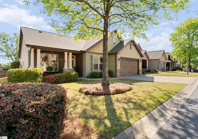 3rd image of 3 Dolerite Dr, Taylors, SC 29687 | MLS# 1586978