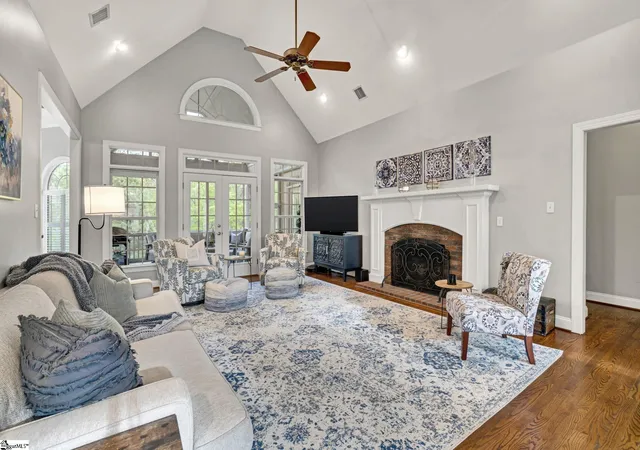 2nd image of 239 Horseshoe Dr, Spartanburg, SC 29306 | MLS# 1587757