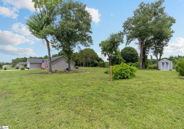 Homes for sale in Gray Court, SC | 7607 S Old Laurens Rd, Gray Court, SC 29645 | MLS# 1596011