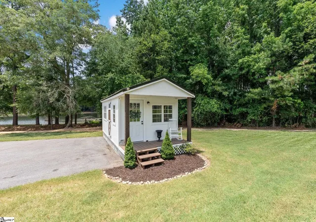 Homes for sale in Pelzer, SC | 591 Spearman Rd, Pelzer, SC 29669 | MLS# 1588420
