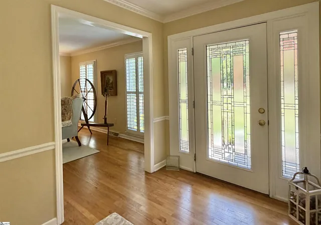 Photo 2 of Single family home for sale at 715 N Almond Dr, Simpsonville, SC 29681 | MLS# 1589873 | Listing updated on 2026-08-31