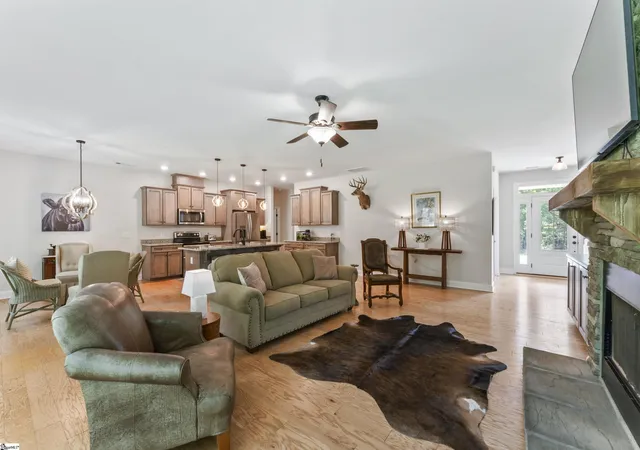 Photo 4 of Sale Pending at 225 Meadow Brook Ln, Pickens, SC 29671 | MLS# 1595716 | Listing updated on 2026-09-18