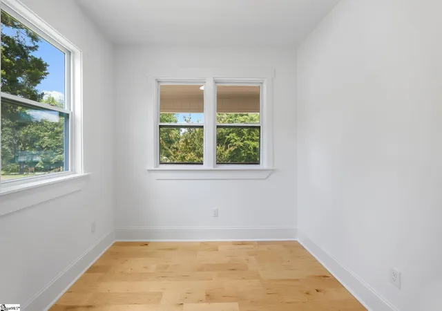 Photo 3 of Single family home for sale at 917 2Nd Ave, Greenville, SC 29611 | MLS# 1597509 | Listing updated on 2026-07-12