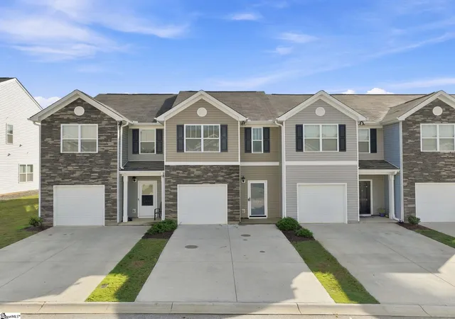 Townhouse for sale at 1354 Wunder Wy, Boiling Springs, SC 29316 | MLS# 1600229