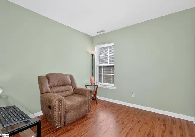 Photo 4 of Sale Pending at 108 Acacia Dr, Simpsonville, SC 29681 | MLS# 1572517 | Listing updated on 2025-10-24