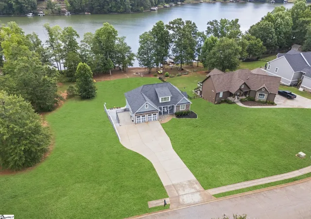 Photo 2 of Single family home for sale at 208 Carshalton Dr, Lyman, SC 29365 | MLS# 1597385 | Listing updated on 2026-07-28