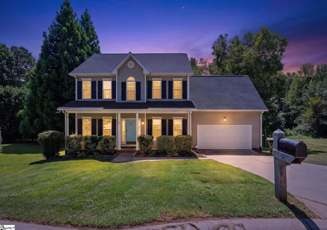 Photo 1 of Single family home for sale at 16 Bittercrest Ct, Simpsonville, SC 29680 | MLS# 1602287 | Listing updated on 2026-08-28