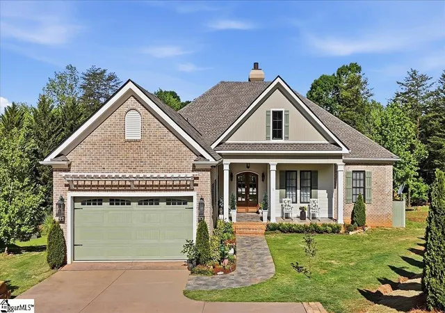 Photo 2 of Single family home for sale at 5 French Country Pl, Greenville, SC 29609 | MLS# 1596941 | Listing updated on 2026-07-07