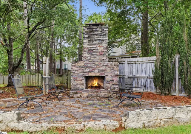 Photo 3 of Single family home for sale at 17 S Penobscot Ct, Simpsonville, SC 29681 | MLS# 1597937 | Listing updated on 2026-10-21