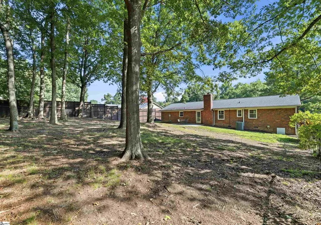 Homes for sale in Taylors, SC | 423 Indian Trl, Taylors, SC 29687 | MLS# 1596696
