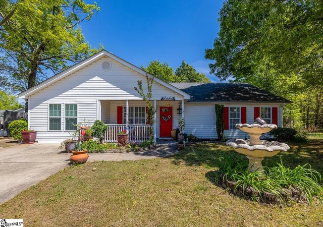 1st image of 3 Winter Pl, Fountain Inn, SC 29644 | MLS# 1587893