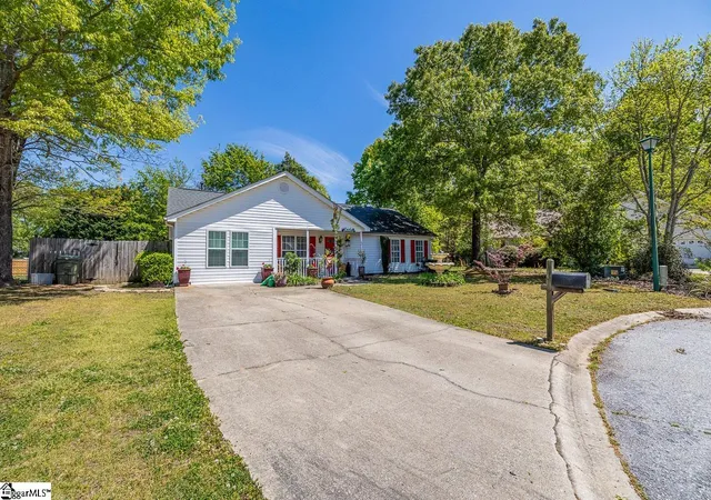 3rd image of 3 Winter Pl, Fountain Inn, SC 29644 | MLS# 1587893