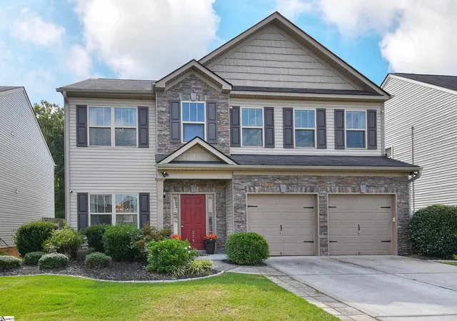 Photo 1 of Single family home for sale at 324 Barrett Dr, Simpsonville, SC 29680 | MLS# 1601272 | Listing updated on 2026-09-06