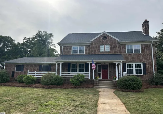 2nd image of 838 S Harper St, Laurens, SC 29360 | MLS# 1585425
