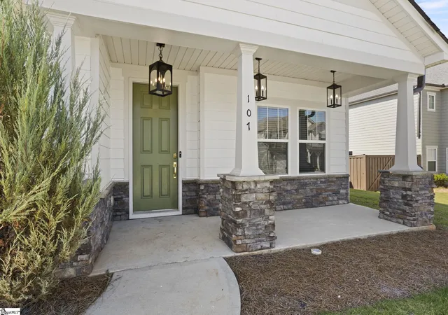 Photo 3 of Single family home for sale at 107 Terrapin Cross Wy, Simpsonville, SC 29680 | MLS# 1595723 | Listing updated on 2026-09-06