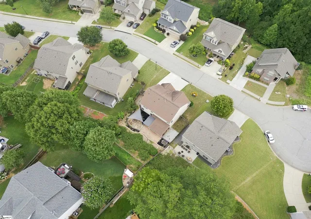 Photo 3 of Single family home for sale at 186 Chandler Crest Ct, Greer, SC 29651 | MLS# 1599709 | Listing updated on 2026-09-10
