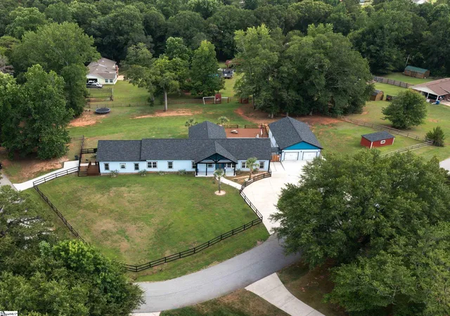 Homes for sale in Simpsonville, SC | 108 Angie Ln, Simpsonville, SC 29681 | MLS# 1597297