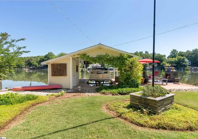 Photo 3 of Single family home for sale at 339 Jumping Branch Rd, Tamassee, SC 29686 | MLS# 1594476 | Listing updated on 2026-08-17