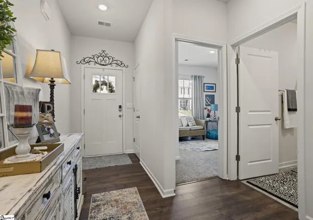 Photo 4 of Single family home for sale at 841 Honeybush Dr, Lyman, SC 29365 | MLS# 1595061 | Listing updated on 2026-09-14