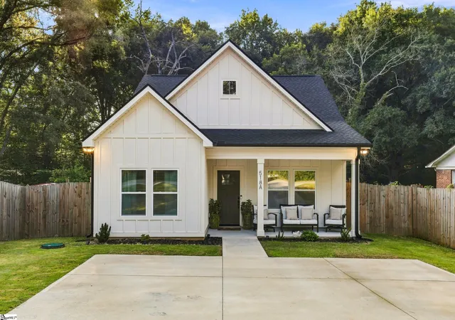 Photo 1 of Single family home for sale at 518a Hellams St, Fountain Inn, SC 29644 | MLS# 1602210 | Listing updated on 2026-09-14