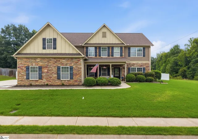 Homes for sale in Simpsonville, SC | 182 Raven Falls Ln, Simpsonville, SC 29681 | MLS# 1595319