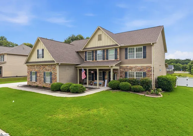 Homes for sale in Simpsonville, SC | 182 Raven Falls Ln, Simpsonville, SC 29681 | MLS# 1595319