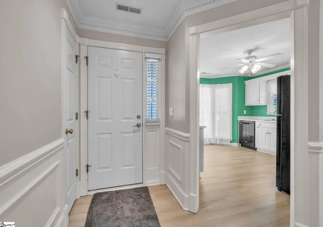 Photo 4 of Townhouse for sale at 40 Wood Pointe Dr #34, Greenville, SC 29615 | MLS# 1601678 | Listing updated on 2026-09-08