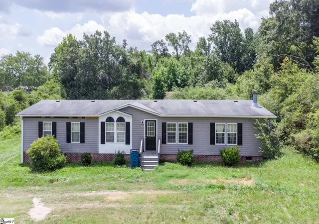 1st image of 13869 S Hwy 101 Hwy, Gray Court, SC 29645 | MLS# 1595912