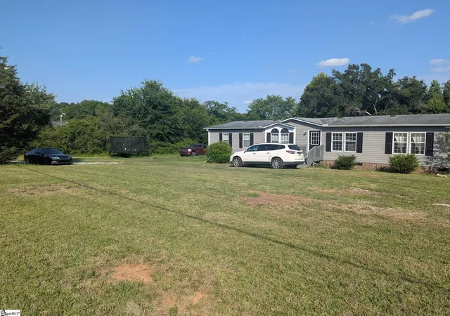 2nd image of 13869 S Hwy 101 Hwy, Gray Court, SC 29645 | MLS# 1595912