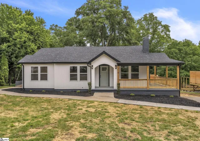 3rd image of 219 Beatrice St, Greenville, SC 29611 | MLS# 1589948