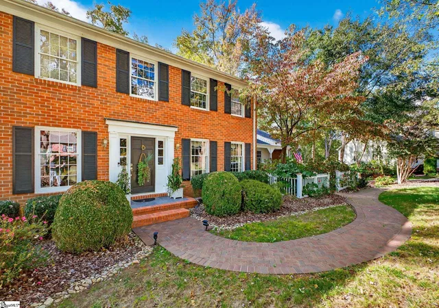 Photo 2 of Single family home for sale at 206 Honey Horn Dr, Simpsonville, SC 29681 | MLS# 1587804 | Listing updated on 2026-09-04