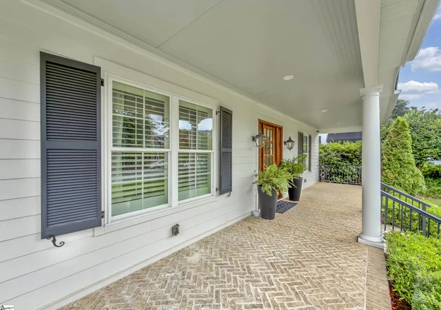 Photo 2 of Single family home for sale at 143 Augusta Ct, Greenville, SC 29605 | MLS# 1598626 | Listing updated on 2026-09-16