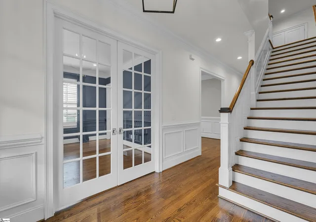 Photo 4 of Single family home for sale at 143 Augusta Ct, Greenville, SC 29605 | MLS# 1598626 | Listing updated on 2026-09-16