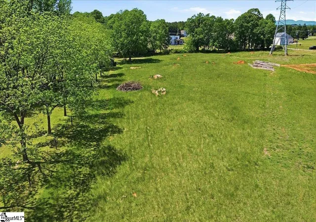 3rd image of 220 Wedgewood Rd, Inman, SC 29349 | MLS# 1589114