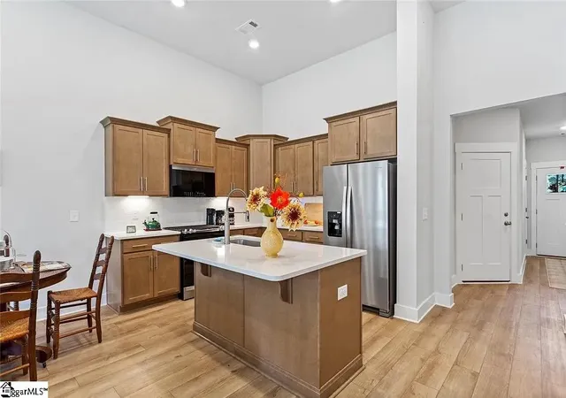 Photo 2 of Townhouse for sale at 327 Grange Valley Ln, Central, SC 29630 | MLS# 1597767 | Listing updated on 2026-08-29
